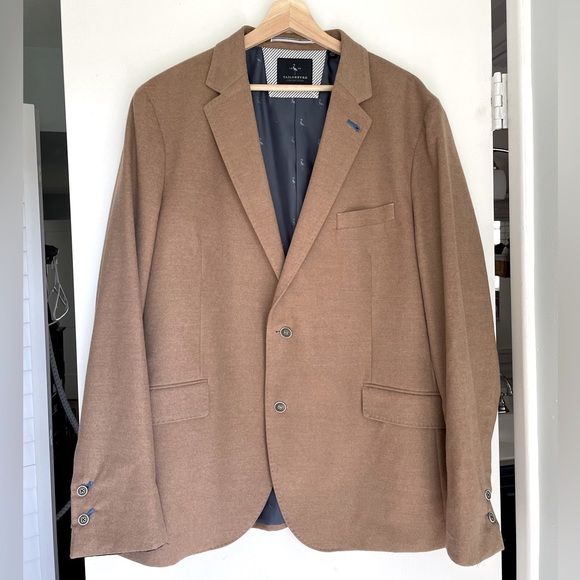 Tailorbyrd Jackets & Coats Tailorbyrd Collection Mens Textured Tan